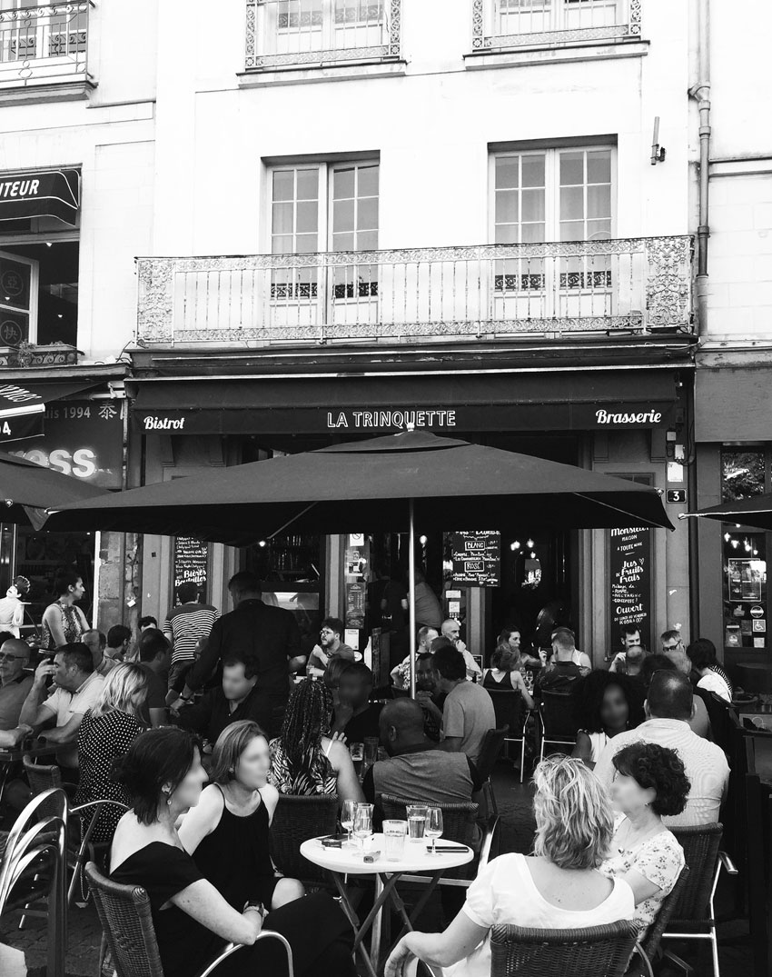 a-trinquette-nantes-centre-bar-terrasse-marche-petite-hollande